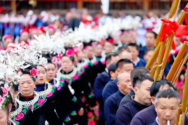 芦笙节：万人齐奏的震撼现场